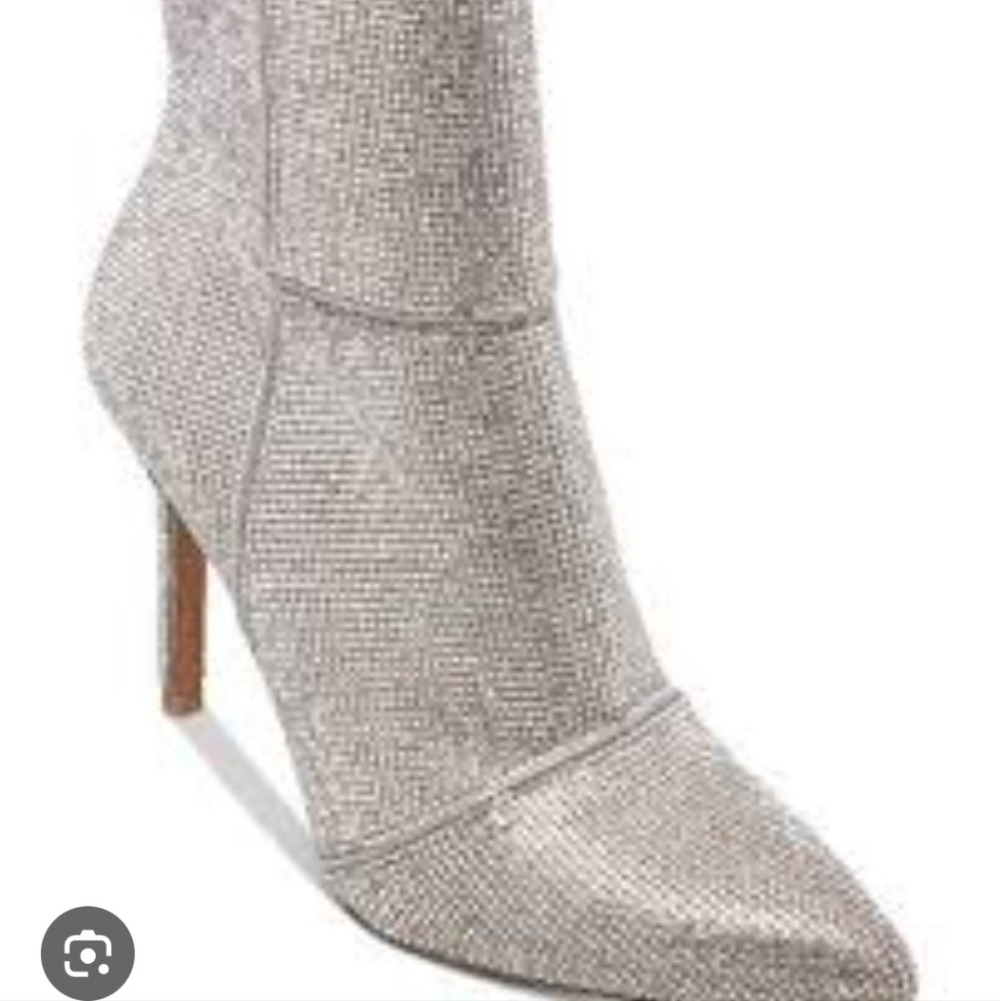 Steve Madden Catwalk Booties Size 7